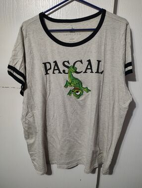 Tangled Pascal Tee